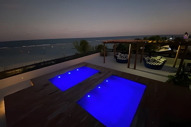 #Luxo frente mar na Vila de porto