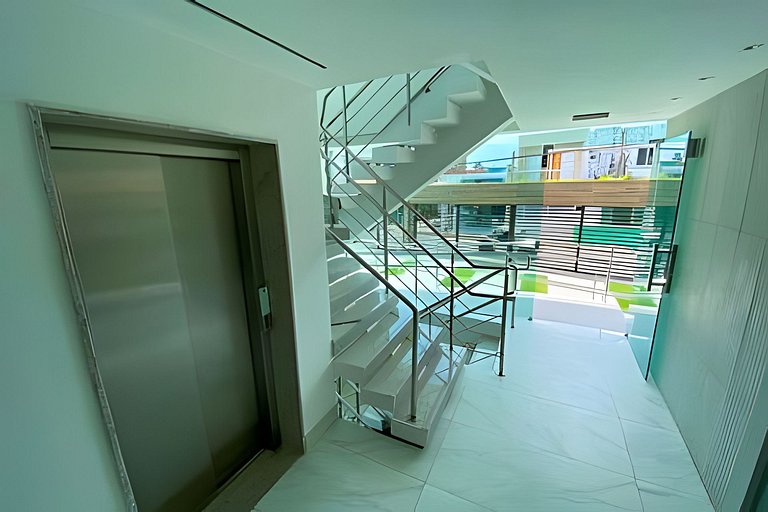 #Apto Luxo Vista para as piscinas naturais centro