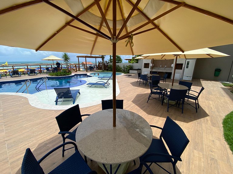 Vista mar piscinas naturais vila