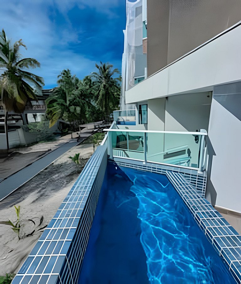 Flat piscina pvt no centro praia