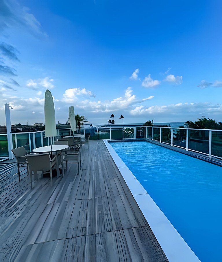 Flat piscina pvt no centro praia