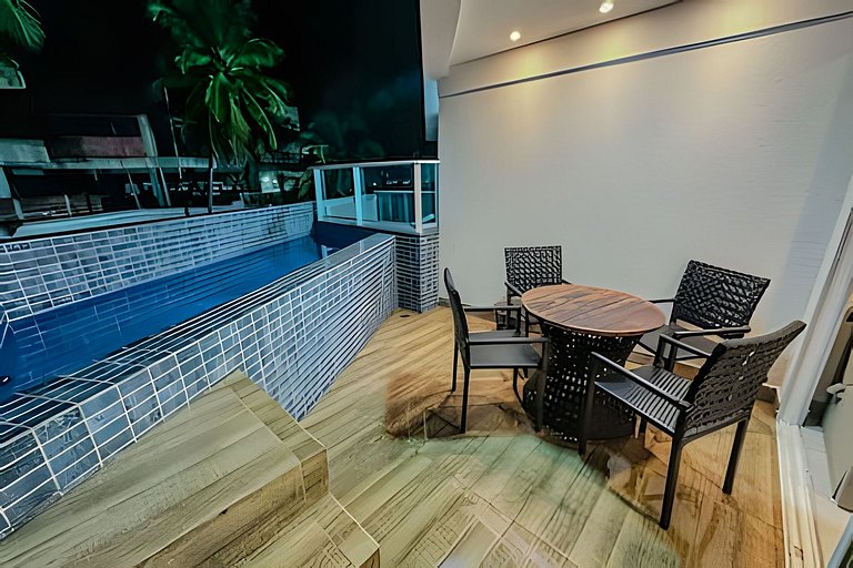 Flat piscina pvt no centro praia